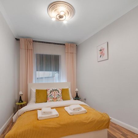 Old Street Apartments By Morethanstays London Eksteriør billede